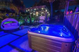Tipsy Flamingo | POOL • HOT TUB • FIRE PIT • GAMES