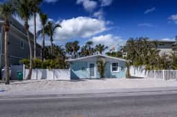 A Sunny, Sandy Spring Escape @ The Solace Retreat