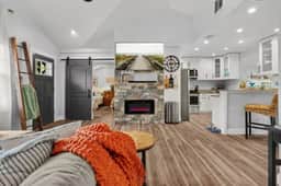 Beaches*Htd Pool*Fireplace*Fire Pit*Lewis Park
