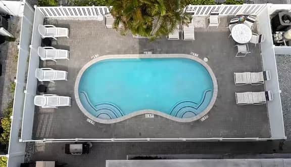 Escape to the Sandy Shores of AMI*Heated Pool*FUN*