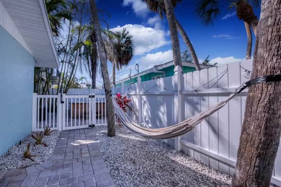 A Sunny, Sandy Spring Escape @ The Solace Retreat